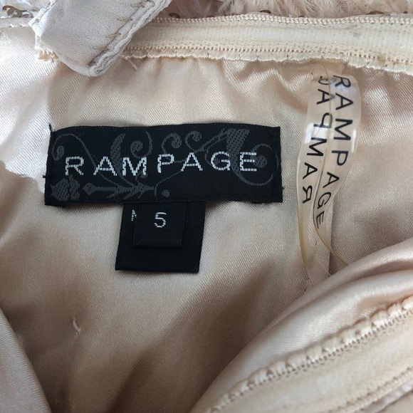 3/$20 Junior Dress RAMEPAGE Sequined with feather hem, Tag says Size 5 - Picture 11 of 13